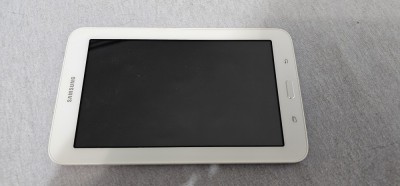 Tableta Samsung Tab 3 T113 , 7&amp;quot;, Quad-Core 1.3 GHz, 1GB RAM, 8GB , DEFECTA foto