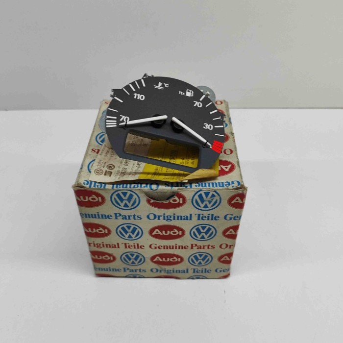 Ceas de bord VW PASSAT Variant B3/B4 3A5, 35I 1996 OEM: 3A0919045A