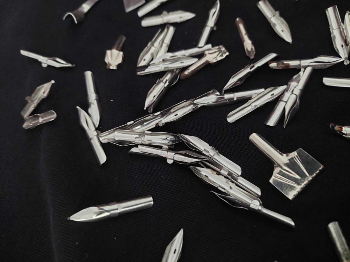 Penite vechi pentru toc.penite pentru desen tehnic din perioada Comunista