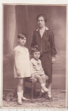 bnk foto - Portret de femeie cu copii - anii `30
