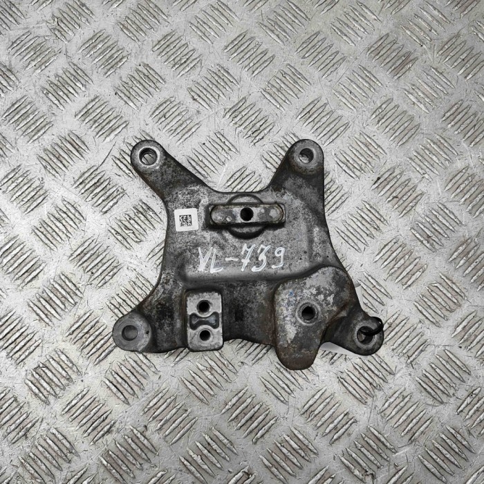 Suport cutie de viteze AUDI Q7 4M 2015 OEM: 4M0399115P