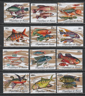 Guinea 1971 - Pesti 12v MNH foto