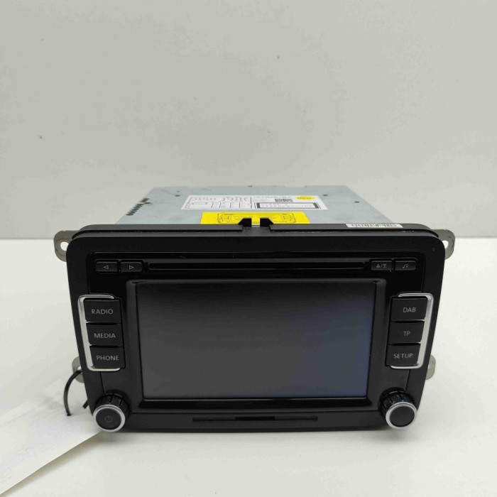 Unitate radio CD VW PASSAT Variant B7 365 2012 OEM: 3C8035195G,8157640207360