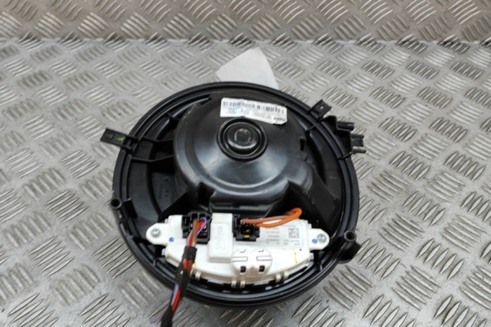 Ventilator aeroterma VW T-ROC A11 2021 OEM: 5Q0907521C,5Q1819021H,MT78709C 29046377
