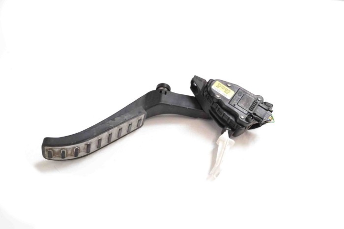 Pedala de accelerație PORSCHE CAYENNE 9PA 2005 OEM: 7L0723507C 11619217