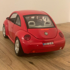 Volkswagen New Beetle scale 1/18