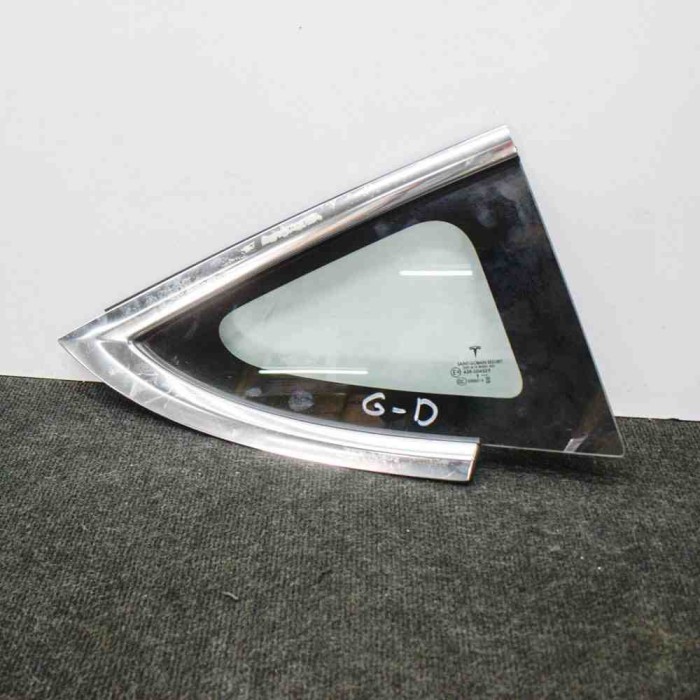 Geam lateral dreapta spate TESLA MODEL 3 2018 OEM: Sedan | 11375302