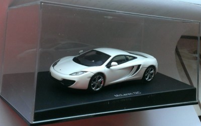 Macheta McLaren 12C 2013 alb - AutoArt 1/43 foto