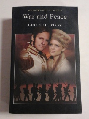 WAR AND PEACE - LEO TOLSTOY foto