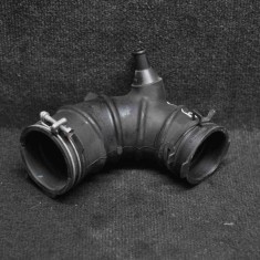 Furtun de admisie aer TOYOTA RAV 4 II _A2_ 2003 OEM: 17881-28040