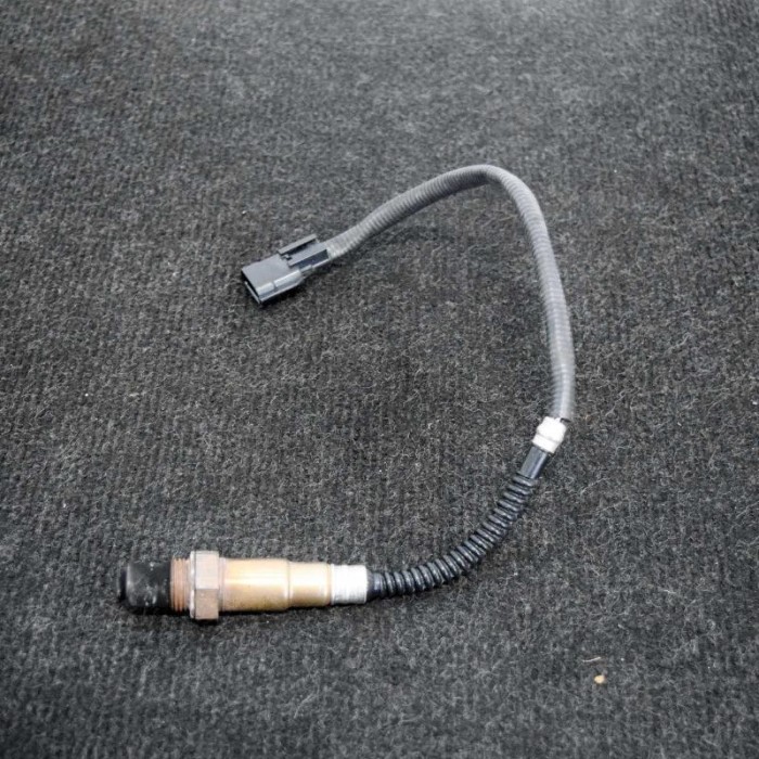 Sonda lambda DACIA SANDERO II 2012 OEM: 0258010110,H8200437489 | 10038563