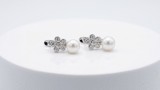 Cercei Argint 925 Flori cu Perla si Zirconiu, 15mm, Inchidere Engleza, Atcom