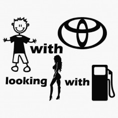 Sticker Auto Baiat cu masina cauta fata cu benzina - Toyota