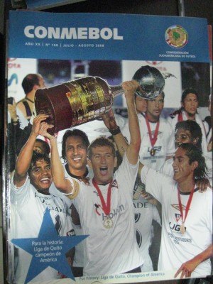 Revista fotbal-CONMEBOL (Confederatia Sudamericana de fotbal) - 2008 foto