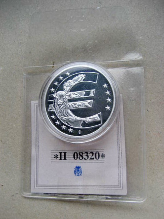A188-UNC-Medalie cu potcoava Euro cu taur-10 ani aniversare prima editie 2008.