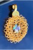 Pandantiv unicat crosetat manual cu Piatra Paua, fir metalic gilt, Auriu, 4 cm, RavariuArt