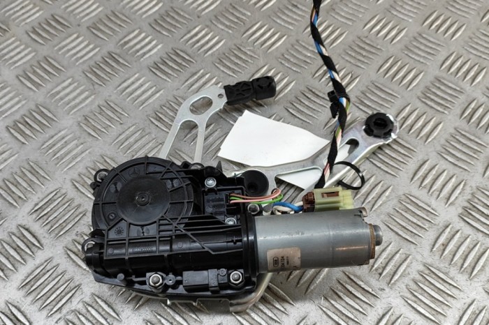 Motor soft close haion MERCEDES-BENZ C Coupe C205 2017 OEM: 0390204124,A2959069600 | 32030698