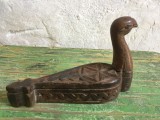 Cutie traditionala indiana pentru ceremonii in forma de pasare / Cutie pentru Tika sau Kumkum sculptata manual in lemn !