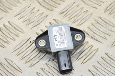 Senzor de impact dreapta față HYUNDAI KONA 2018 OEM: 95920-J9100 11681373 foto