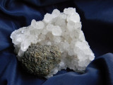 Specimen minerale - Ou de pirita suflat cu tenantit pe baza de cuart (BB1), Naturala