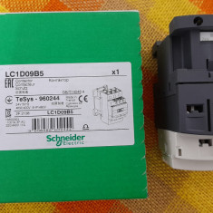 CONTACTOR TRIFAZAT SCHNEIDER 4KW/400V 5HP/480V LC1D09B5 CU BOBINA LA 24V AC