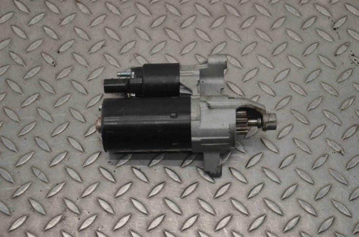 Electromotor AUDI A4 Avant 8K5, B8 2009 OEM: 1066796