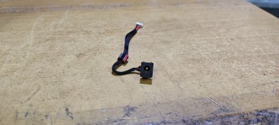 Conector Power DC Laptop Toshiba L300D-115 foto