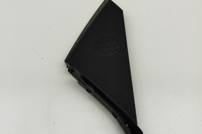 Capac difuzor AUDI E-TRON GT 2023 OEM: 4J3868147 31457511