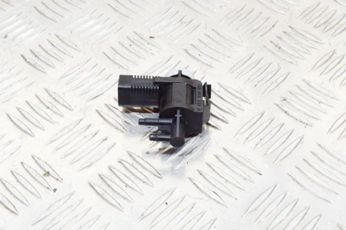 Supapa solenoid PORSCHE CAYENNE 92A 2017 OEM: 1K0906283 11534457