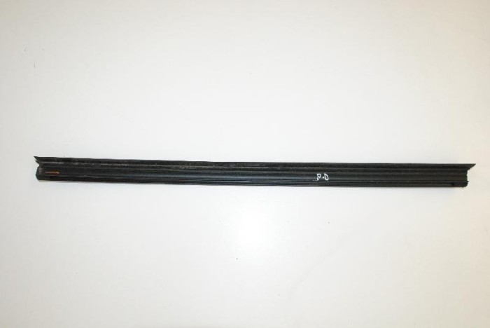 Chedar geam ușă dreapta față MAZDA 3 BM 2014 2155206
