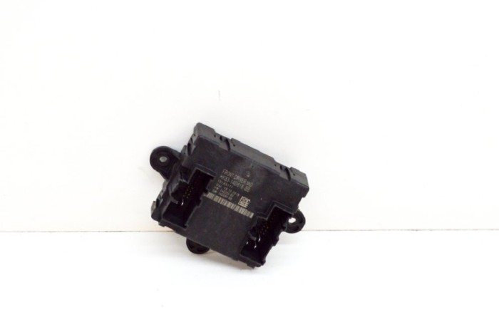 Modul de control ușă dreapta față JAGUAR F-PACE X761 2017 OEM: 10145177,14C064BB,HK83-14D618-BB,14C235BD 11654777
