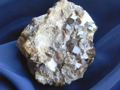 Specimen minerale - GRANAT (BB1) foto