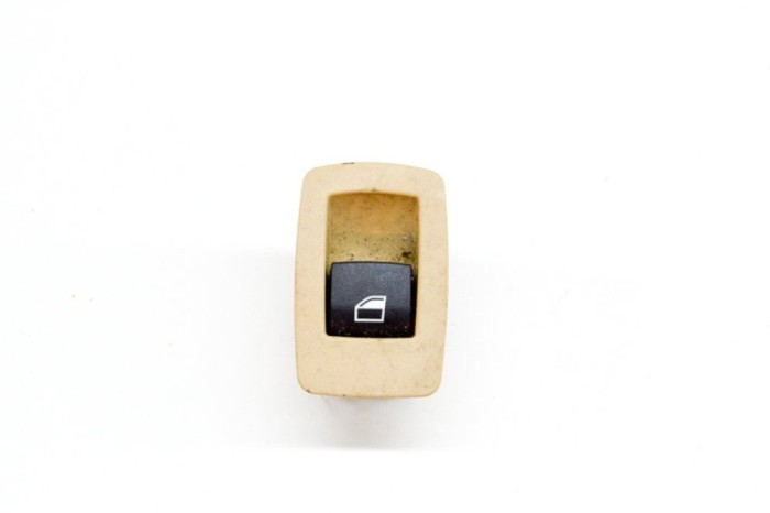 Buton geam ușă st&acirc;nga spate BMW 3 F30, F80 2013 OEM: 9241648 13331092