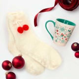 Cumpara ieftin Set cană si şosete Festive - Oriflame, Cadouri pentru femei