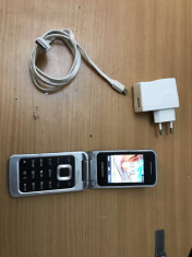 TELEFON SAMSUNG CU CLAPETA SI BUTOANE MARI foto