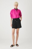 Medicine pantaloni scurți din amestec de in culoarea negru, neted, medium waist