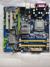 Placa de baza Foxconn cu 4 sloturi ram ddr2 socket LGA 775
