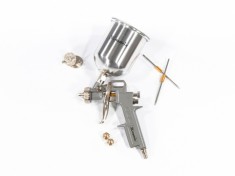 Pistol pneumatic ptr vopsit, rezervor-part. de sus, V=0,6 L, diametru duze 1.2, 1.5 si 1.8 mm// MTX Profesional foto
