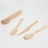 Cumpara ieftin Set tac&acirc;muri din lemn - furculițe, linguri, cuțite - 12 piese / pachet