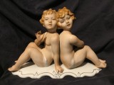 Decor / Vintage / Colectie - Bibelou din portelan romanesc realizat la Curtea de Arges perioada comunista !