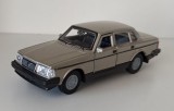 Macheta Volvo 240 GL 1979 - Welly 1/36