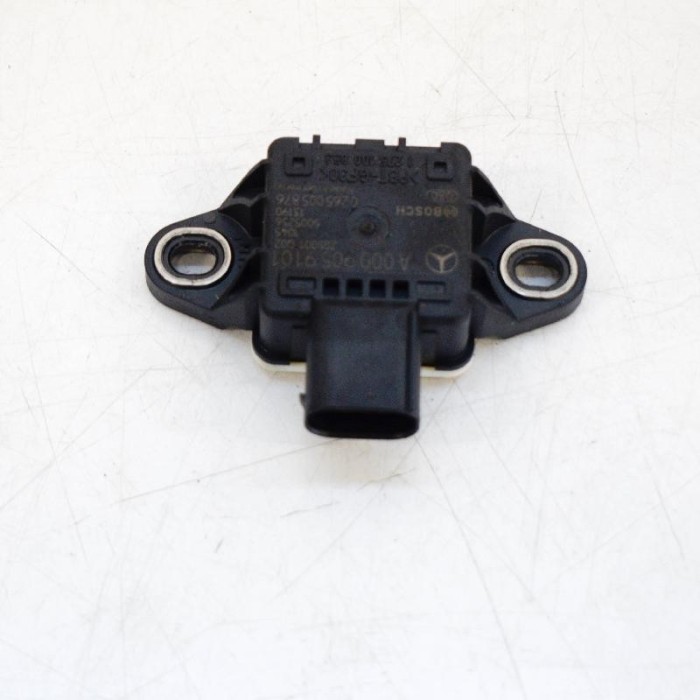 Senzor de accelerație MERCEDES-BENZ E Cabrio A207 2013 OEM: A000905910102650058761275100853 4132975