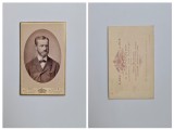 Fotografie de colectie CDV Atelier A. red, Fotograful Curtii din Linz, Portret de barbat in medalion oval, Linz, Austria, Austro-Ungaria, ca. 1875