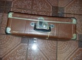 Valiza Geamantan Retro Ceaușistă RAR, Colectie, Cheie Originală, Model Vechi, Turism, Posta