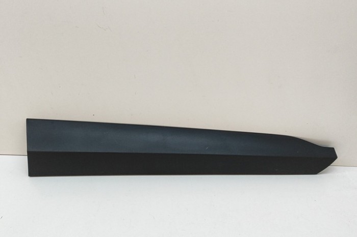 Bandou inferior ușă dreapta față TOYOTA YARIS CROSS MXP_ 2023 OEM: 75073-K2010 | 31998101