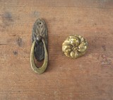 Maner si ornament de bronz