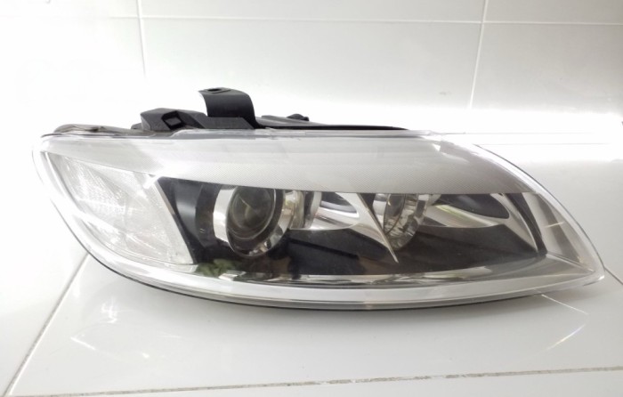 Audi Q7 4L Headlight/headlamp 4L0941004B 4L0941004
