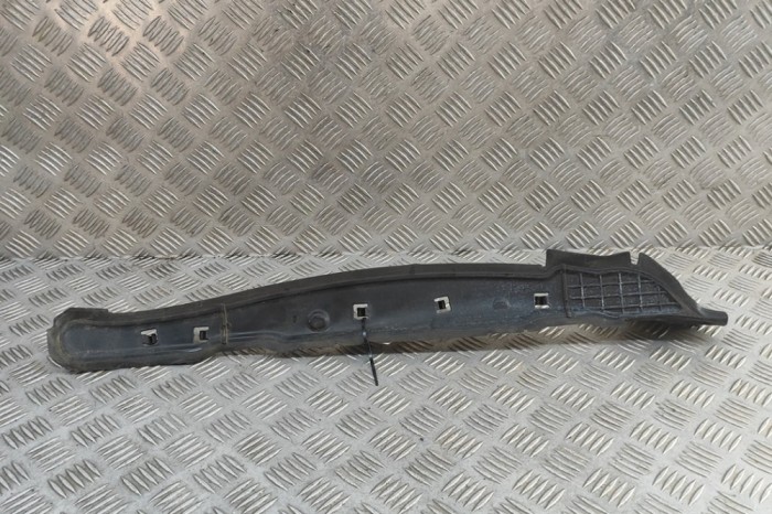 Aripa de plastic st&acirc;nga față SKODA SUPERB III Estate 3V5 2021 OEM: 3V0821111B | 31890883