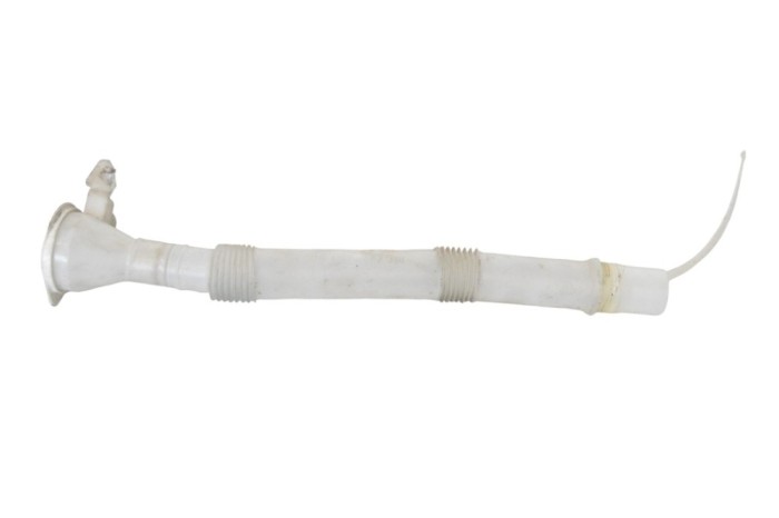 G&acirc;t de umplere rezervor lichid de parbriz MITSUBISHI OUTLANDER III GG_W, GF_W, ZJ 2015 OEM: HLC-37067 25445055