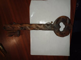 CY - Suport deosebit pentru chei cu 4 posturi / din lemn / in forma de cheie